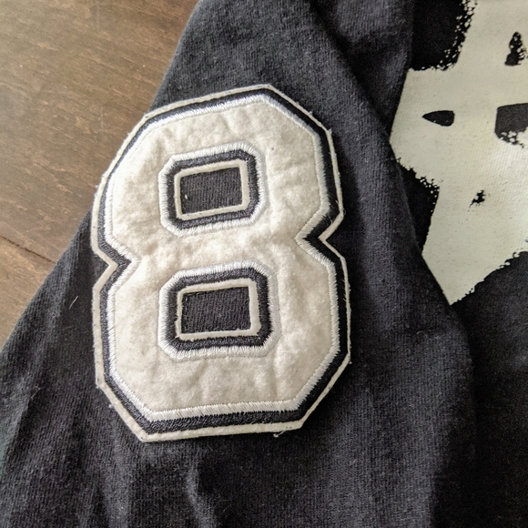 Cool Oversized Black T-shirt - Picture 5 of 7